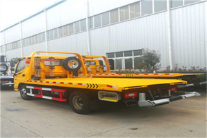 红河附近拖车救援搭电